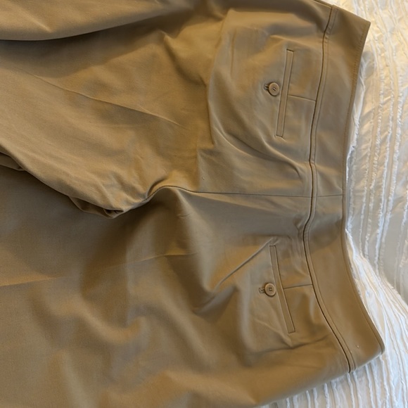 Talbots 16P Stretch Khaki pants - Picture 3 of 4
